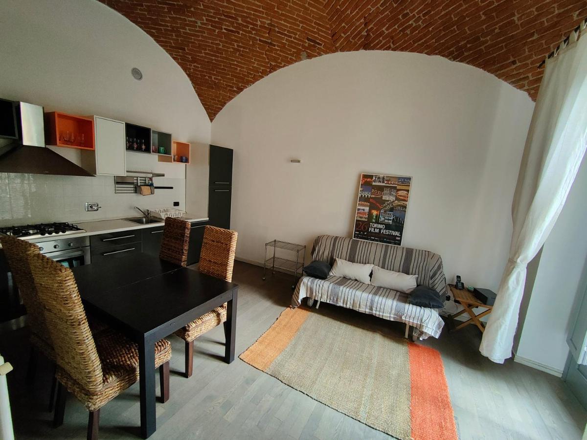 Accogliente Appartamento Tipo Loft ตูริน ภายนอก รูปภาพ
